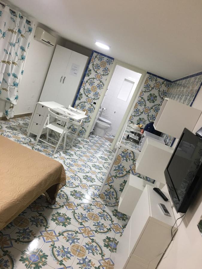 La Corte Del Re Borbone Bed & Breakfast Caserta Bagian luar foto